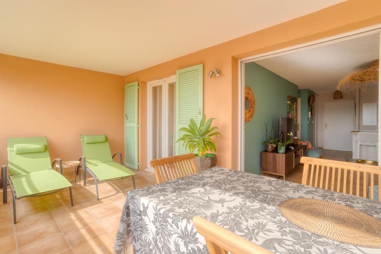 Bel Appartement Classe 3 Etoiles ボルム・レ・ミモザ エクステリア 写真